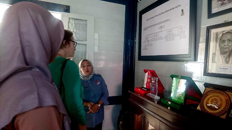 Peneliti Asal Australia Kunjungi Museum Rumah Kelahiran Bung Hatta