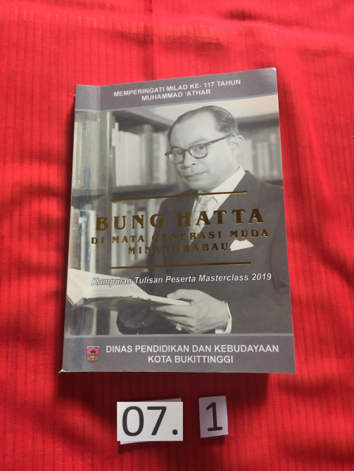 Buku Berjudul “Bung Hatta Dimata Generasi Muda Minangkabau”
