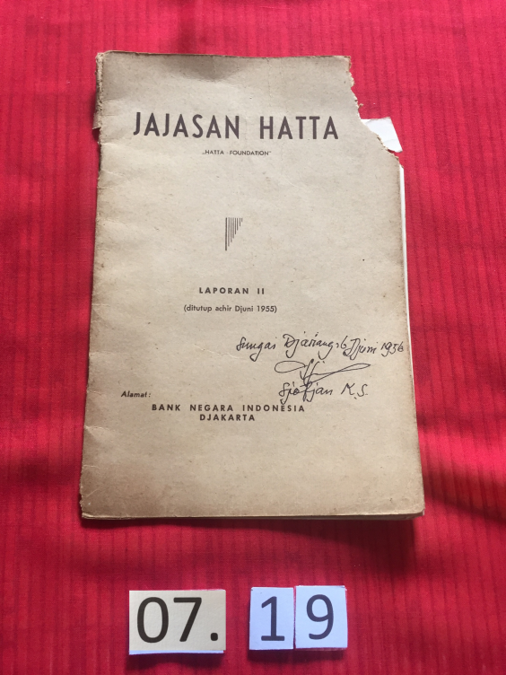 Buku berjudul “Jajasan Hatta “Hatta Foudation”