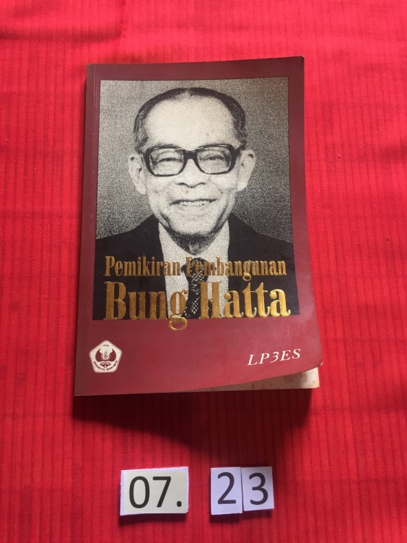 Buku berjudul “Pemikiran Pembangunan Bung Hatta”