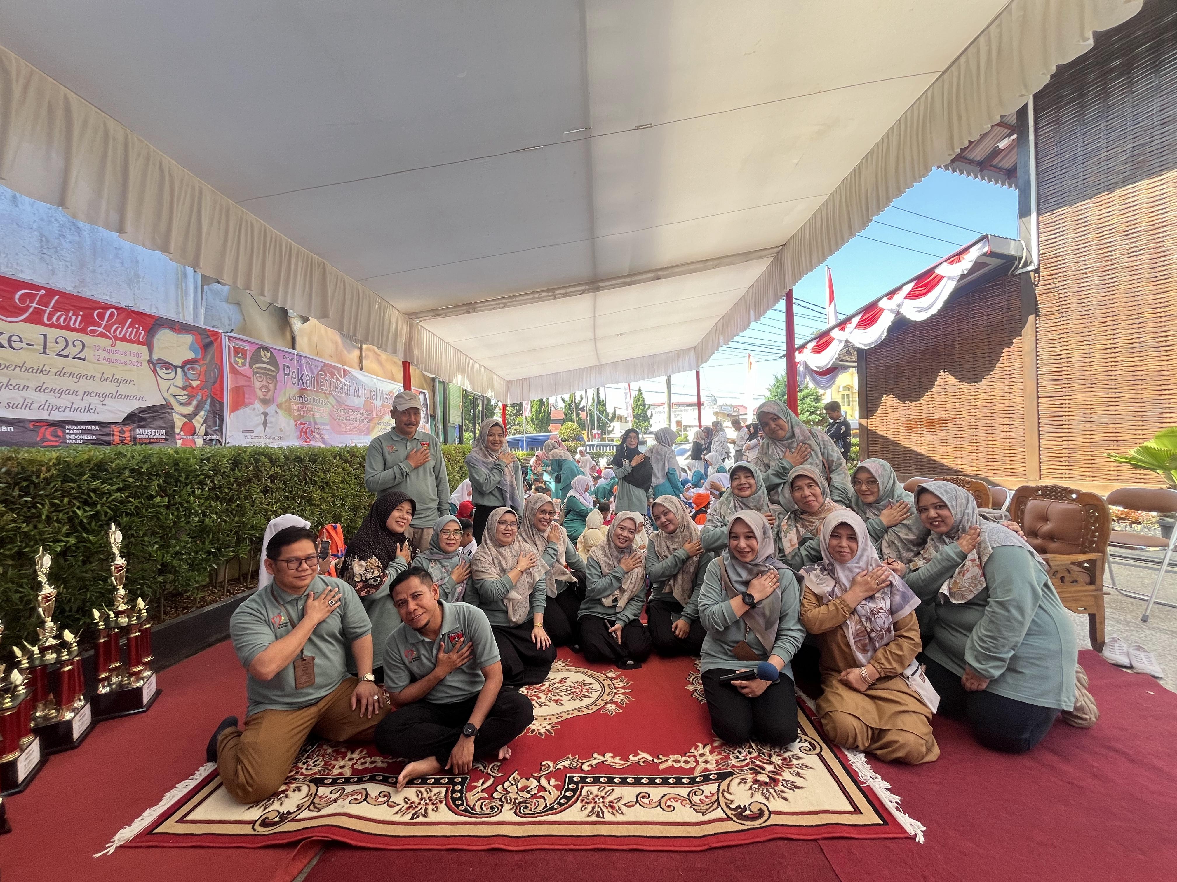 Lomba Kolase
