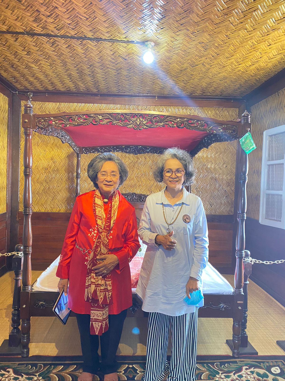 Ibu Meutia Hatta dan Ibu Gemala Hatta